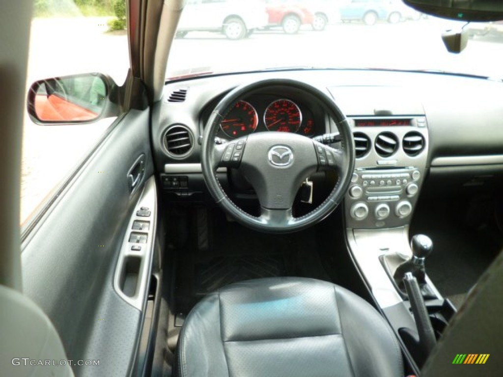 2005 Mazda MAZDA6 s Sport Hatchback Dashboard Photos