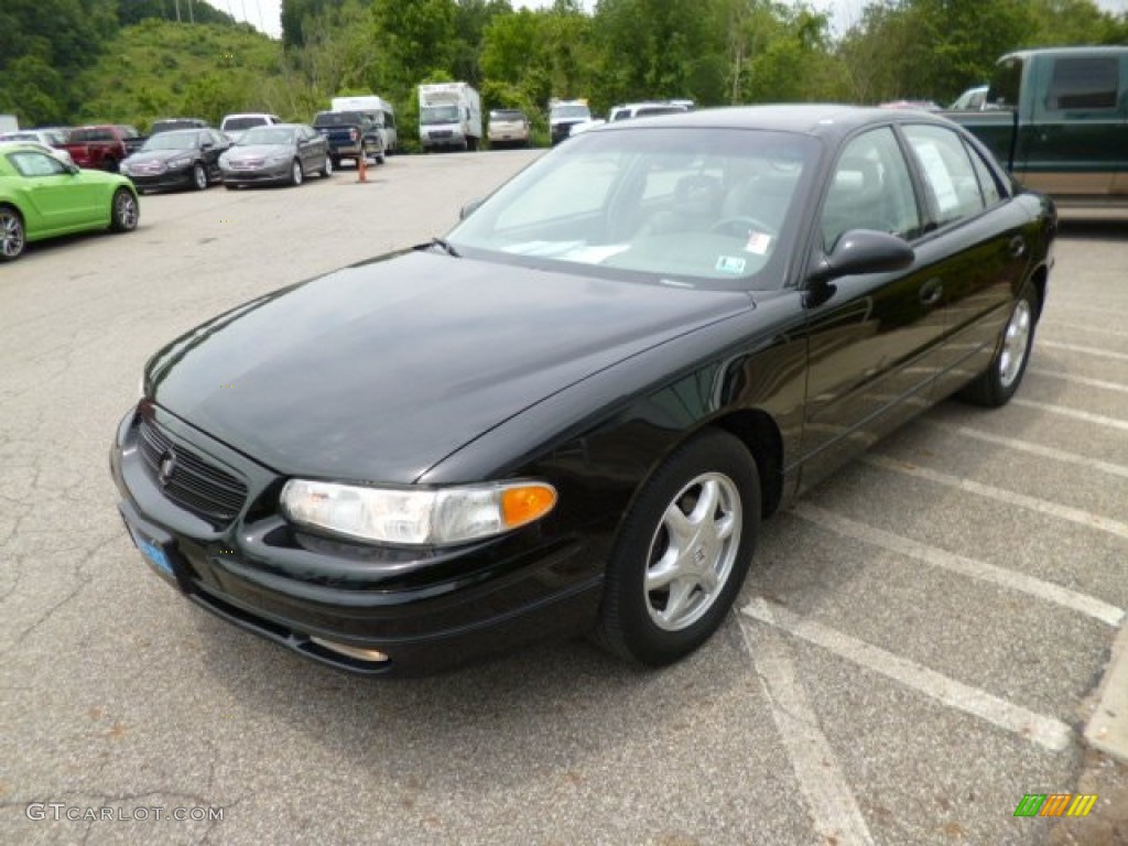 2002 Regal LS - Black / Medium Gray photo #4