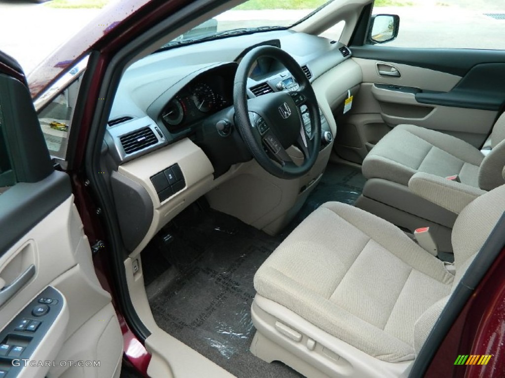 Beige Interior 2013 Honda Odyssey LX Photo #82397400