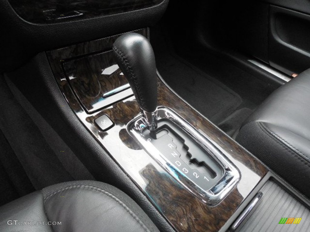 2008 DTS  - Black Raven / Ebony photo #16