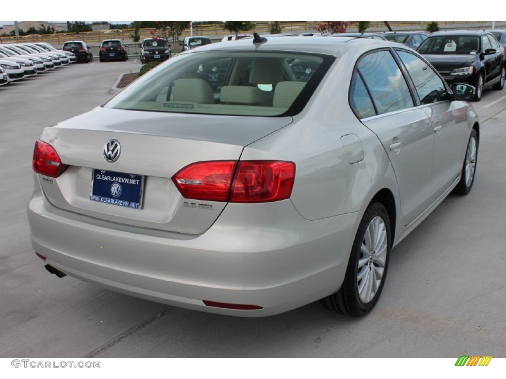 2011 Jetta SEL Sedan - White Gold Metallic / Cornsilk Beige photo #9