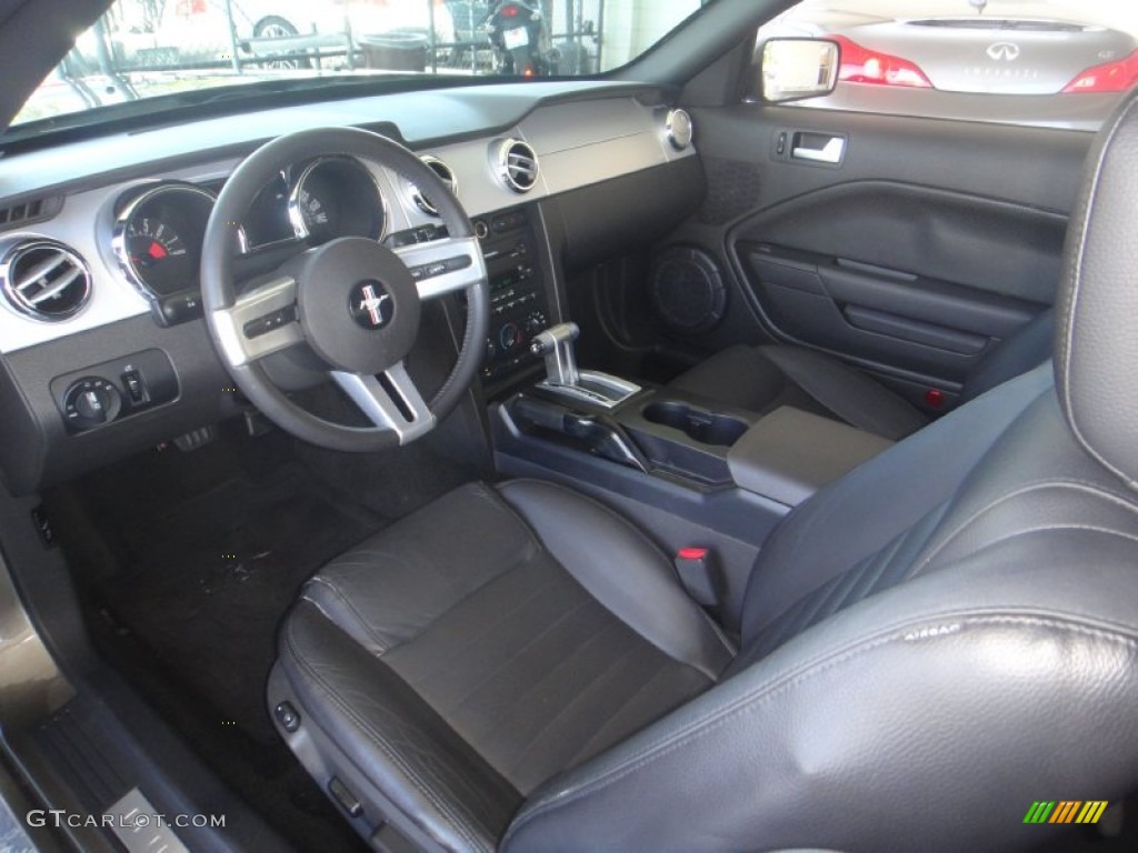 2005 Mustang GT Premium Convertible - Mineral Grey Metallic / Dark Charcoal photo #42