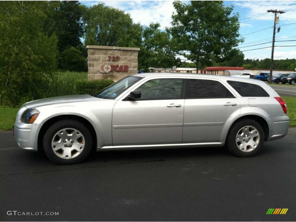 Bright Silver Metallic Dodge Magnum