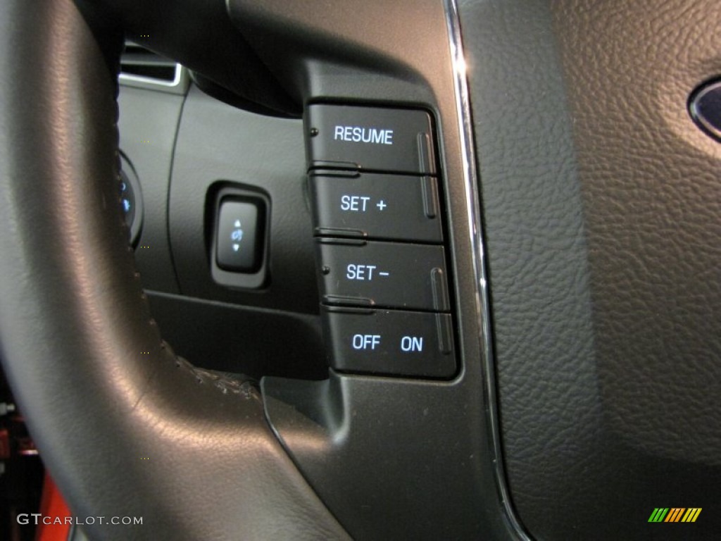 2010 Ford Taurus SEL AWD Controls Photo #82402449