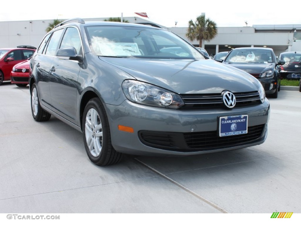 Platinum Gray Metallic Volkswagen Jetta