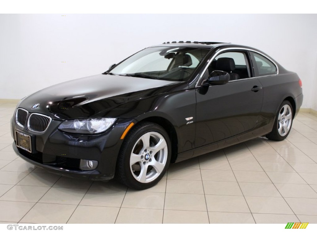 2010 3 Series 328i xDrive Coupe - Black Sapphire Metallic / Black photo #3