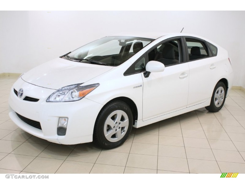Blizzard White Pearl 2010 Toyota Prius Hybrid II Exterior Photo #82405496