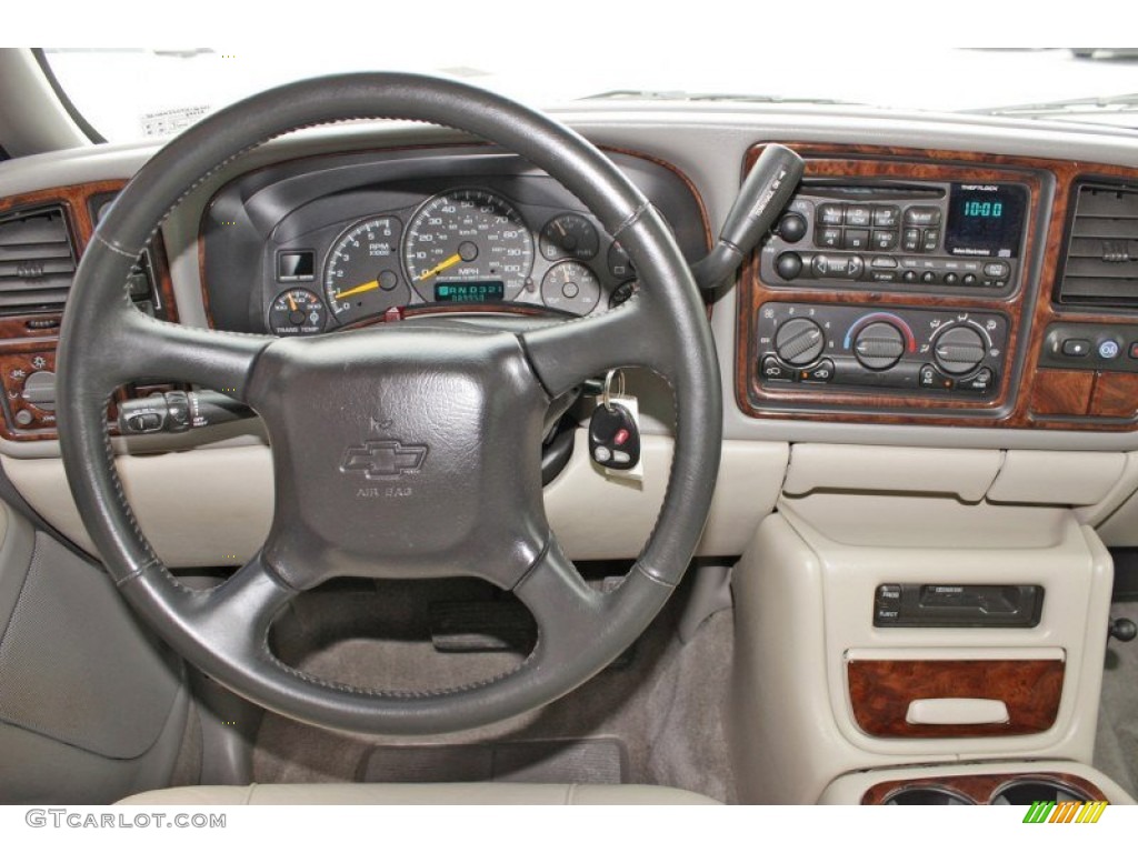 2001 Chevrolet Suburban 2500 LT 4x4 Tan Dashboard Photo #82406831