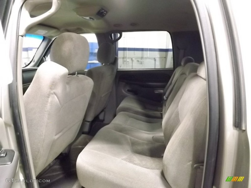 2003 Suburban 1500 LS 4x4 - Light Pewter Metallic / Tan/Neutral photo #6