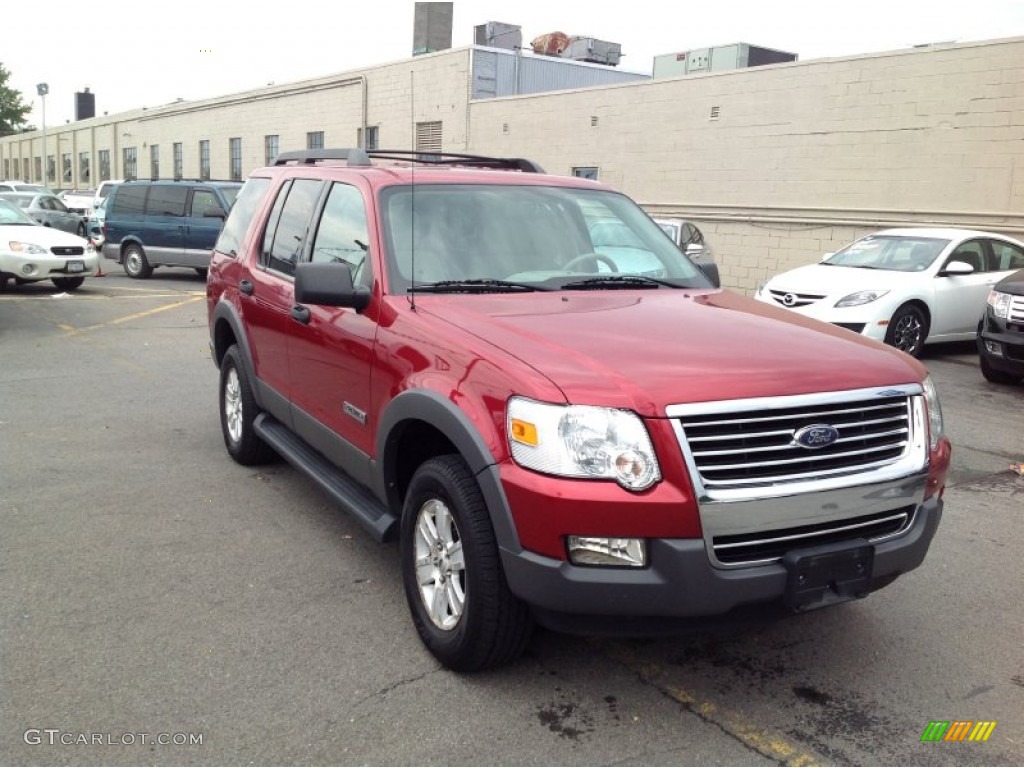 2006 Explorer XLT 4x4 - Redfire Metallic / Stone photo #8