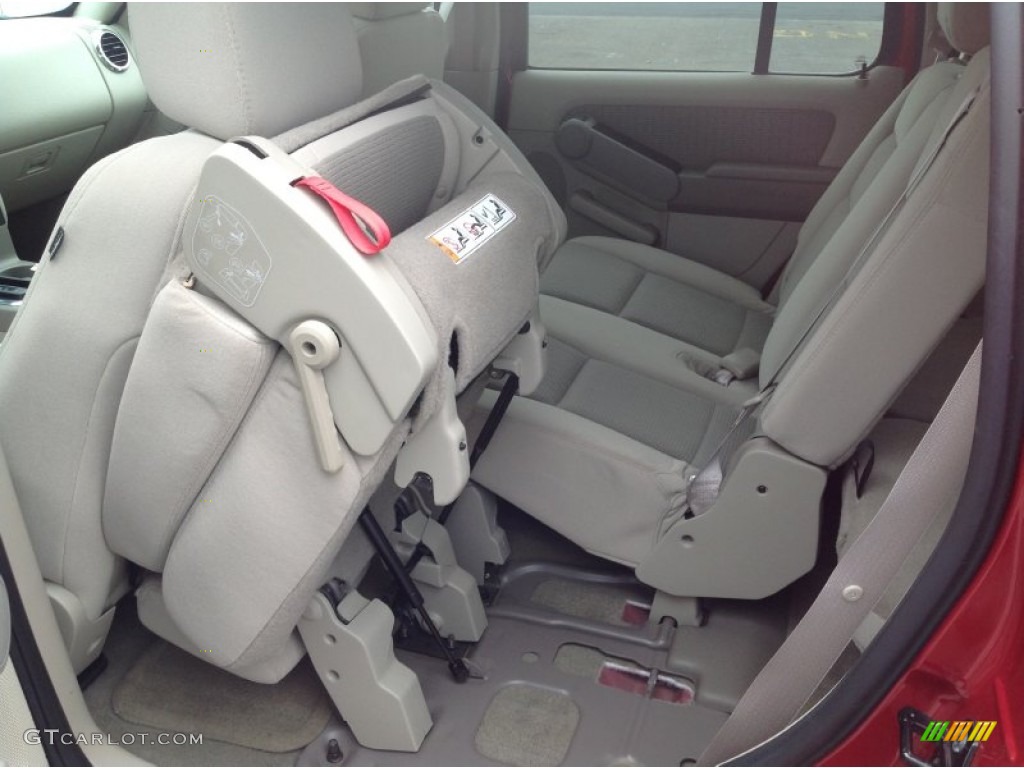 2006 Explorer XLT 4x4 - Redfire Metallic / Stone photo #15