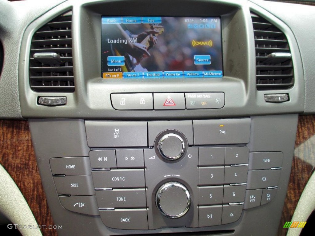 2013 Buick Regal Standard Regal Model Controls Photo #82410309