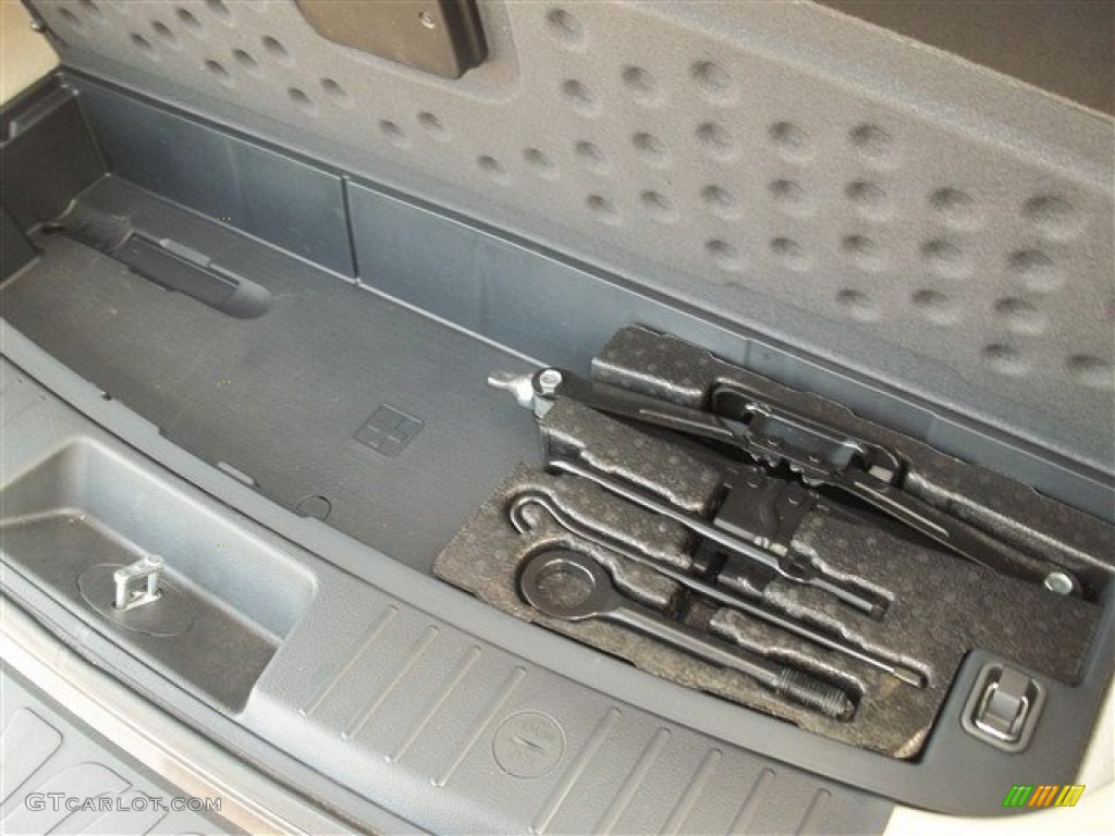 2012 Veracruz Limited - Sahara Bronze / Beige photo #17