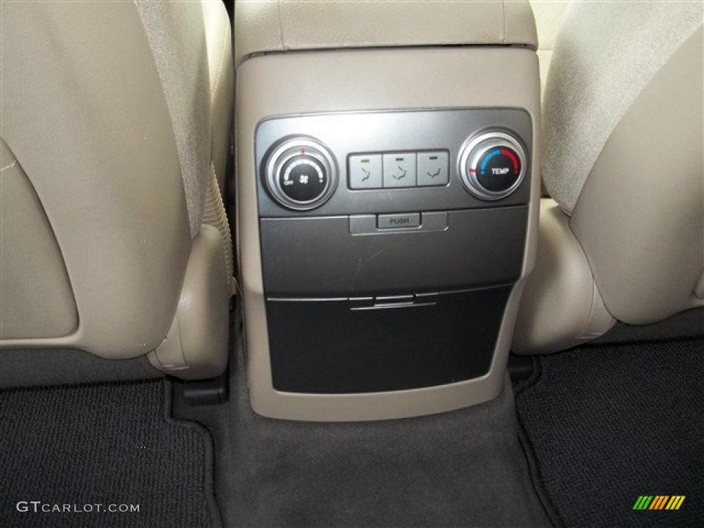 2012 Veracruz Limited - Sahara Bronze / Beige photo #24