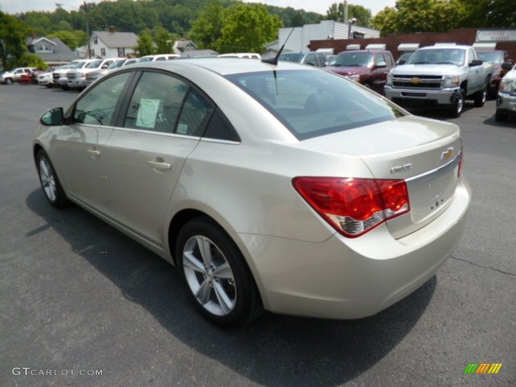 Champagne Silver Metallic 2014 Chevrolet Cruze LT Exterior Photo #82412076