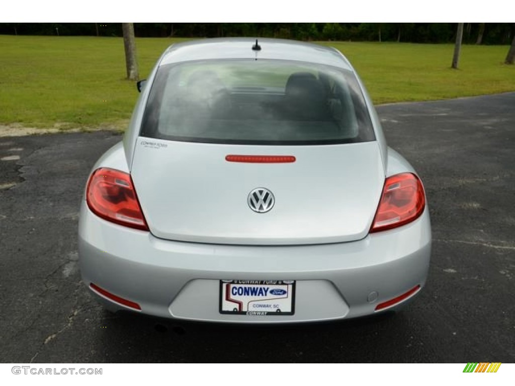 2012 Beetle 2.5L - Reflex Silver Metallic / Titan Black photo #6