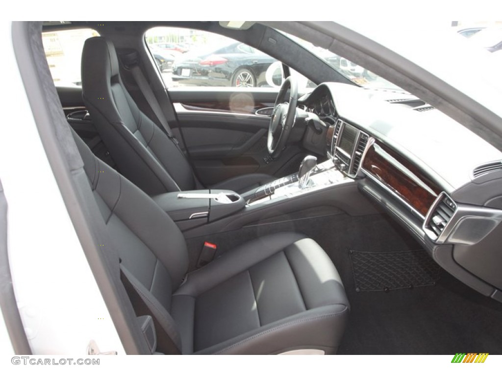 Black Interior 2013 Porsche Panamera Turbo Photo #82412547