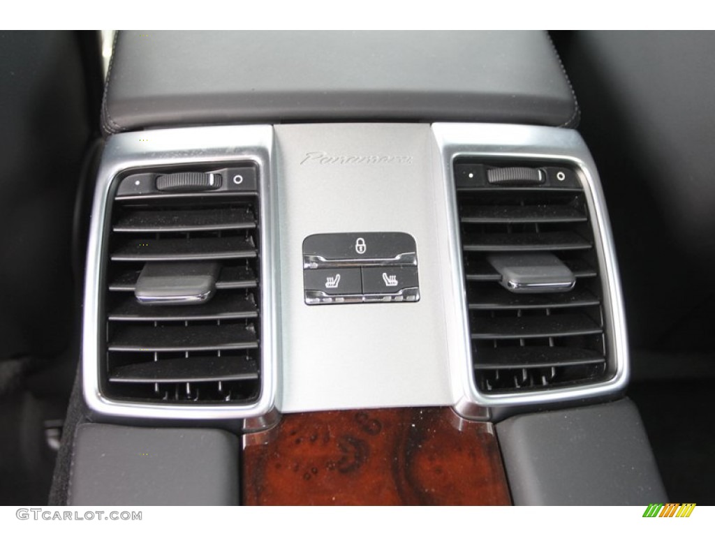 2013 Porsche Panamera Turbo Controls Photo #82412790