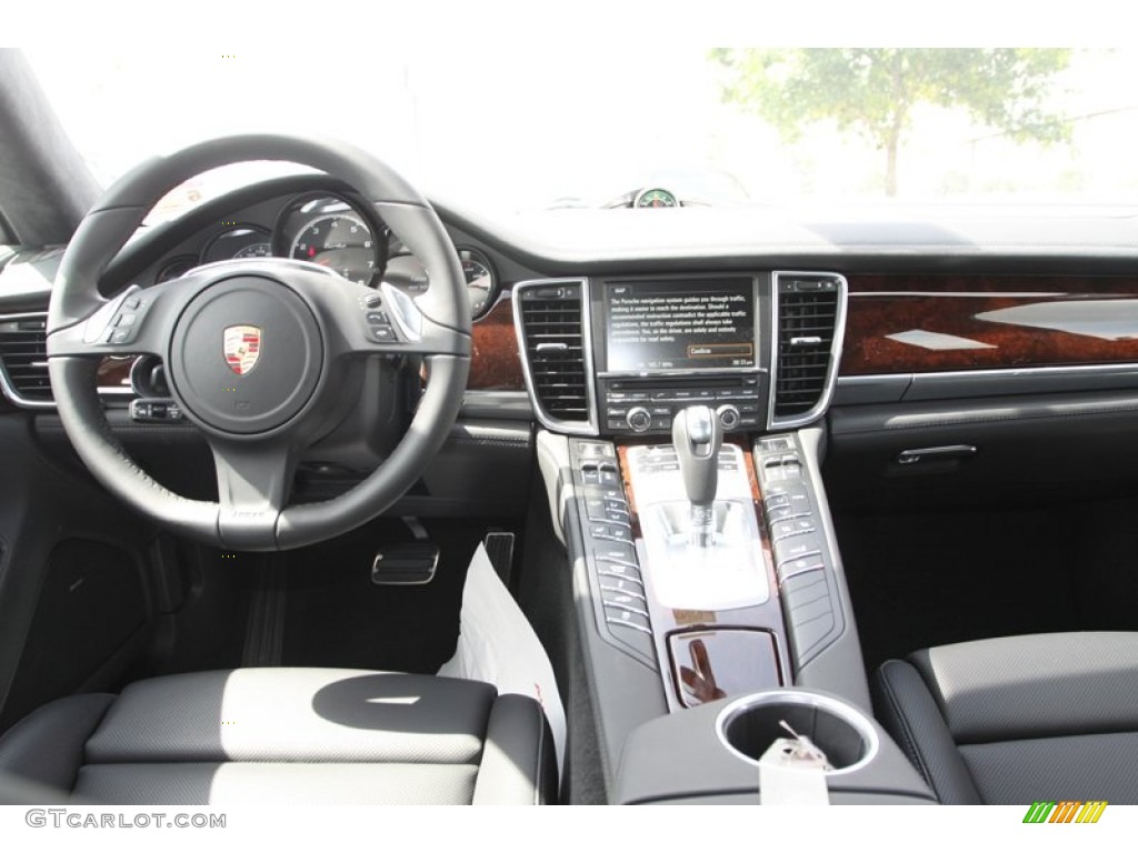 2013 Porsche Panamera Turbo Black Dashboard Photo #82412812