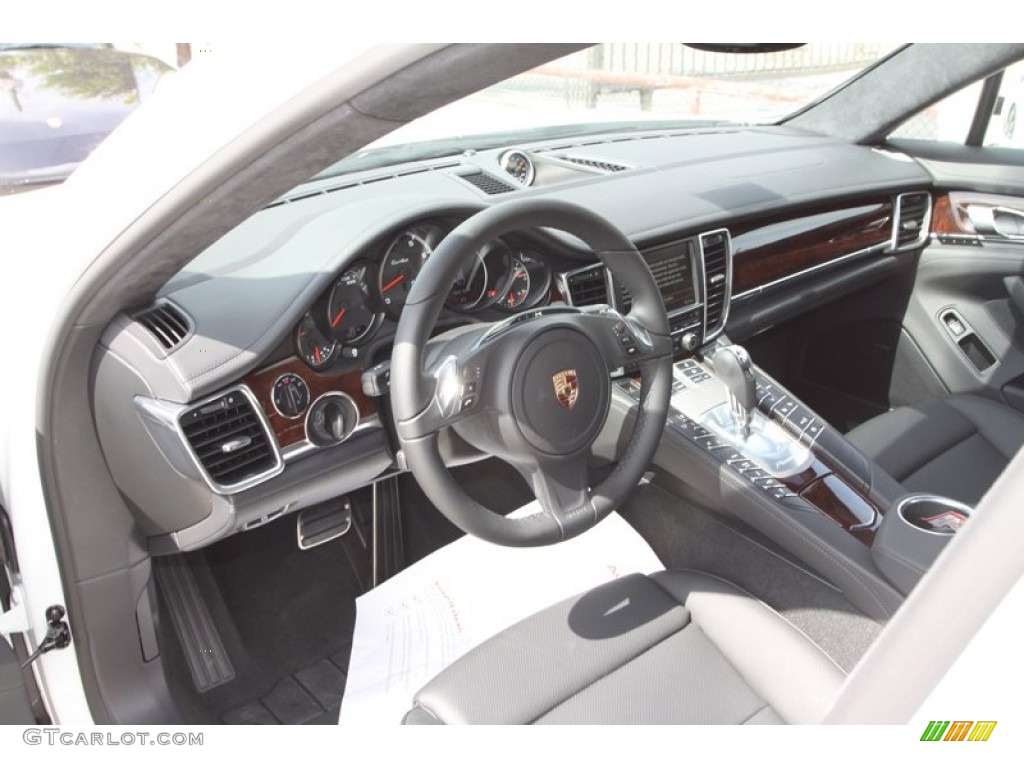 Black Interior 2013 Porsche Panamera Turbo Photo #82412864