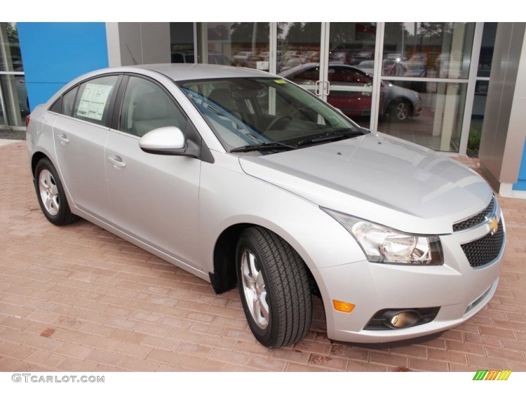 Silver Ice Metallic 2013 Chevrolet Cruze LT Exterior Photo #82413065