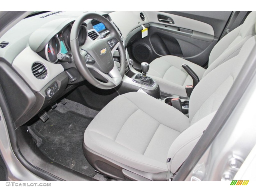 Medium Titanium Interior 2013 Chevrolet Cruze LT Photo #82413187