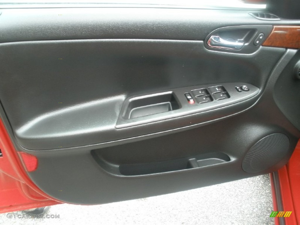 2007 Chevrolet Impala LT Ebony Black Door Panel Photo #82414560