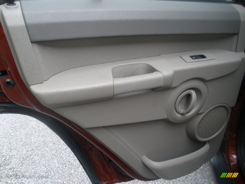 2008 Commander Sport - Red Rock Crystal Pearl / Dark Khaki/Light Graystone photo #20