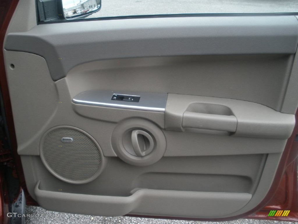 2008 Commander Sport - Red Rock Crystal Pearl / Dark Khaki/Light Graystone photo #22