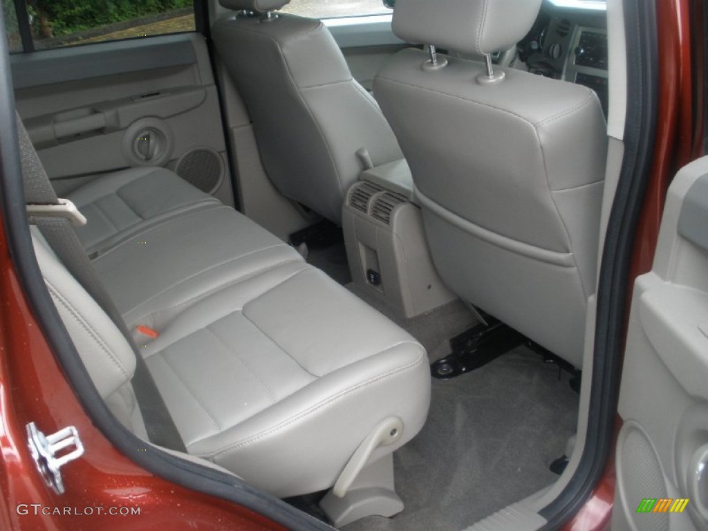 2008 Commander Sport - Red Rock Crystal Pearl / Dark Khaki/Light Graystone photo #23
