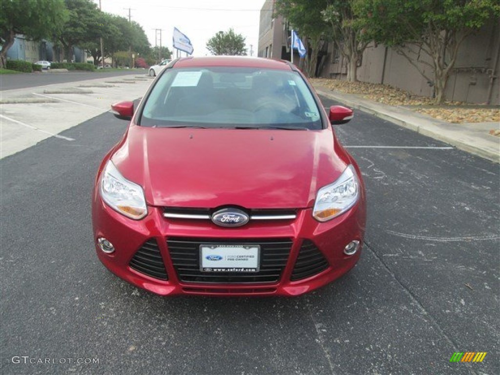 2012 Focus SEL 5-Door - Red Candy Metallic / Charcoal Black photo #4