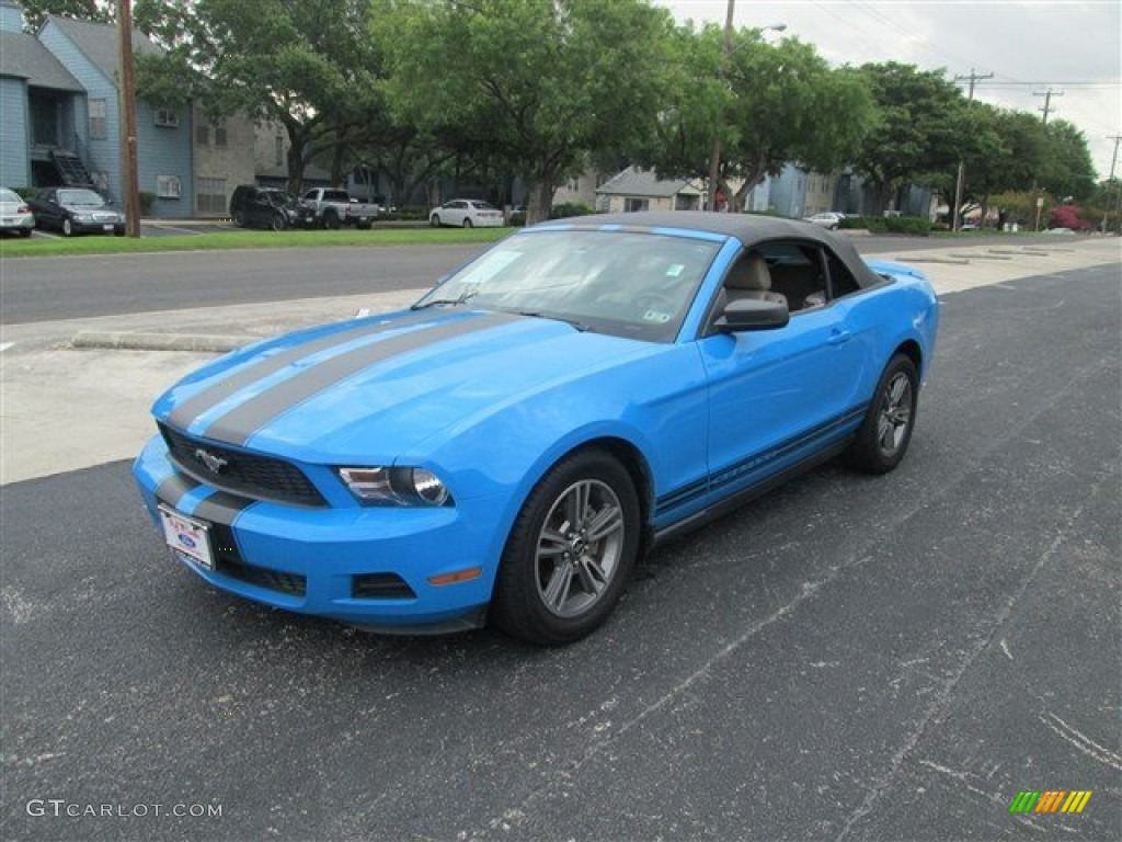 2010 Mustang V6 Premium Convertible - Grabber Blue / Stone photo #5
