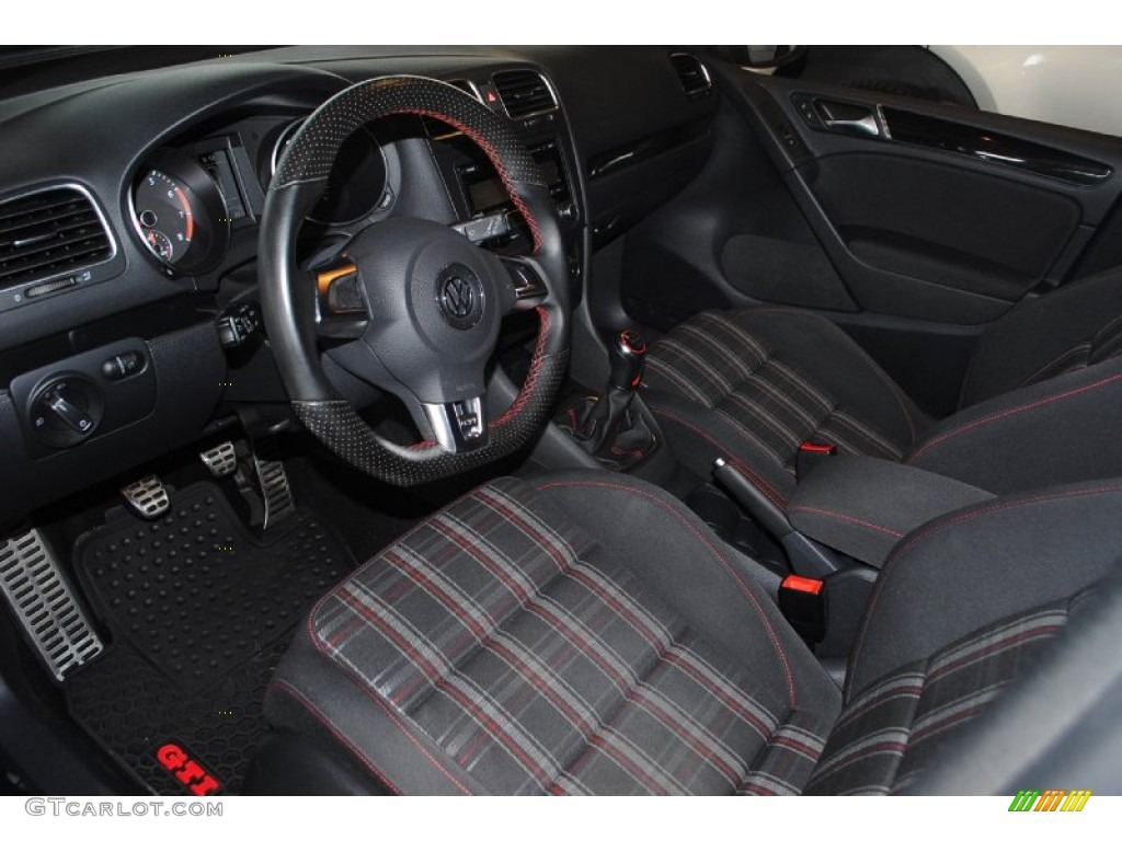 Interlagos Plaid Cloth Interior 2011 Volkswagen GTI 4 Door Photo #82421056