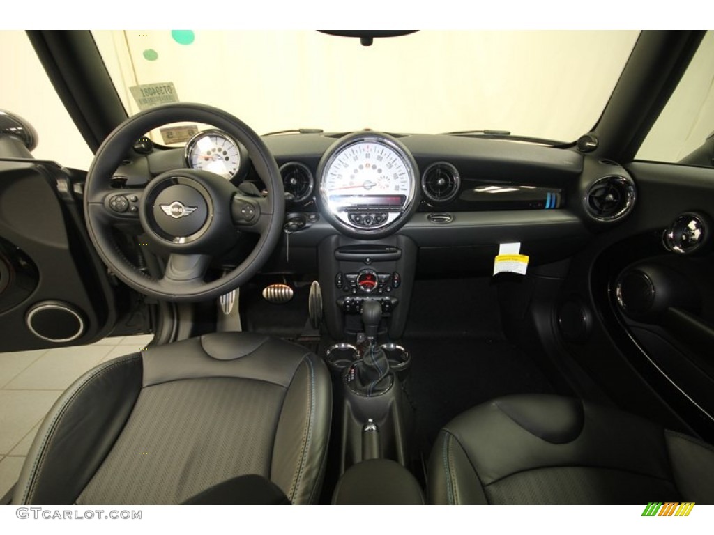 2013 Mini Cooper S Hardtop Bayswater Package Bayswater Punch Rocklike Anthracite Leather Dashboard Photo #82422332
