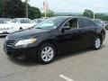Black - Camry LE Photo No. 3