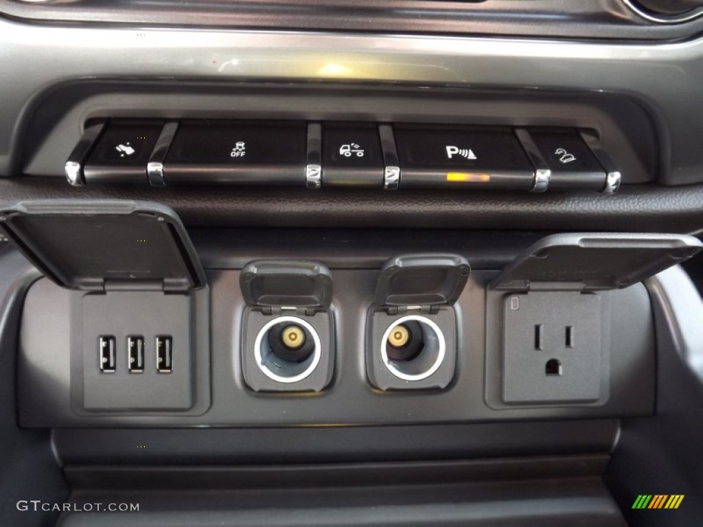 2014 Chevrolet Silverado 1500 LTZ Z71 Crew Cab 4x4 Controls Photo #82425891