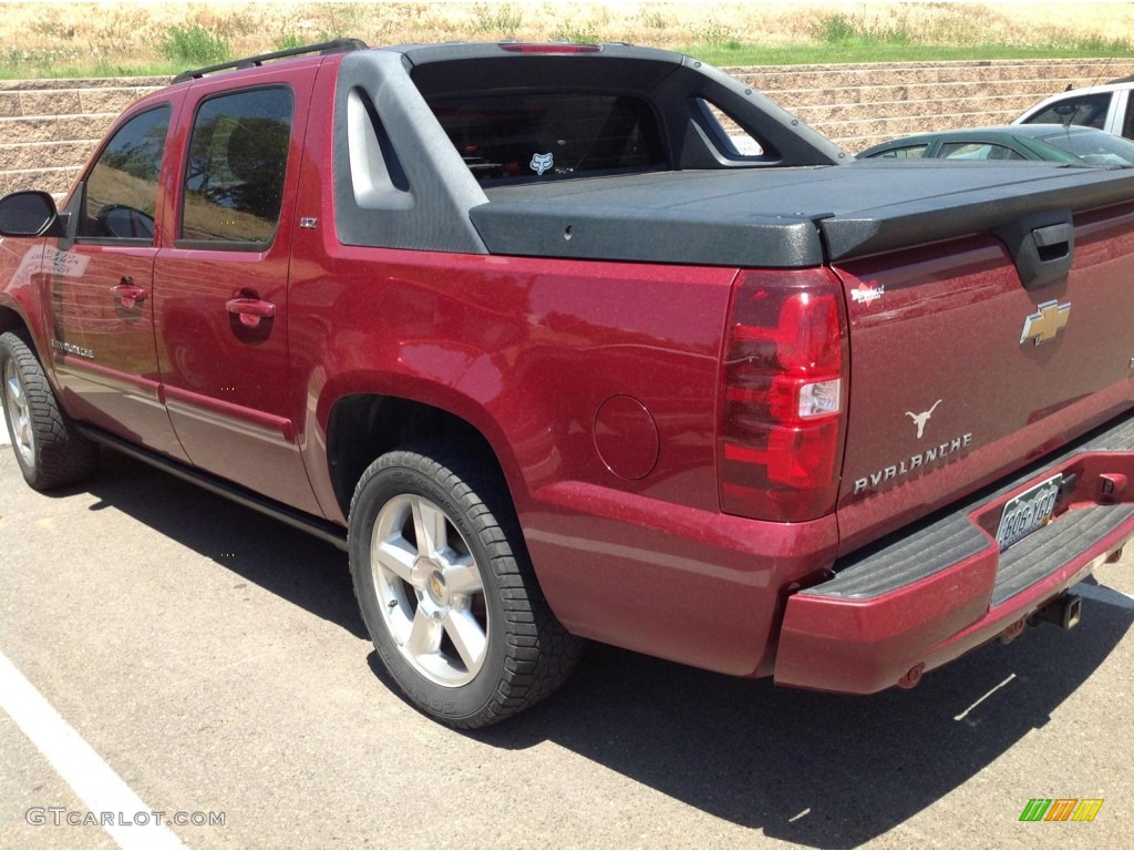 2007 Avalanche LTZ 4WD - Sport Red Metallic / Dark Cashmere/Light Cashmere photo #4
