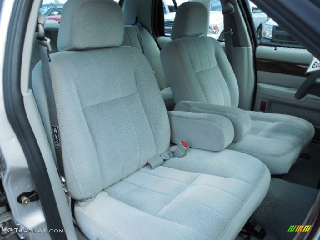 2004 Mercury Grand Marquis GS Front Seat Photos