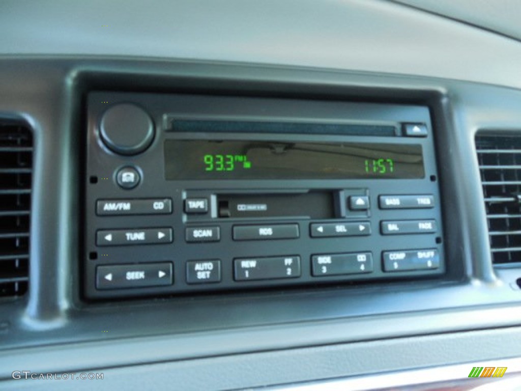 2004 Grand Marquis GS - Silver Birch Metallic / Light Flint photo #19