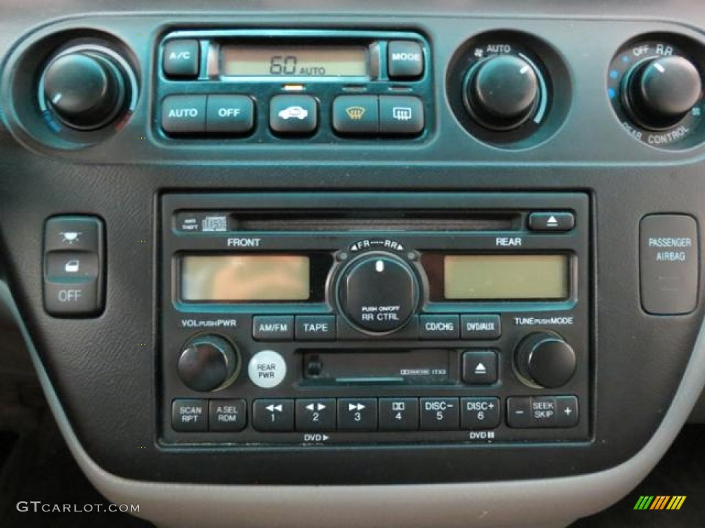 2003 Honda Odyssey EX-L Audio System Photo #82435935