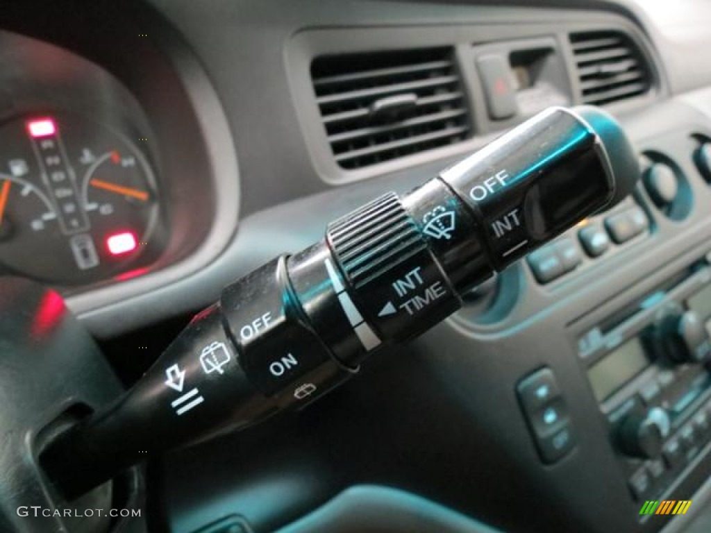 2003 Honda Odyssey EX-L Controls Photo #82436022