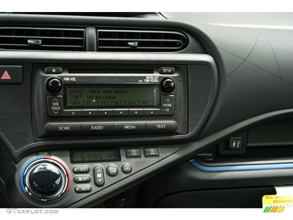 2013 Toyota Prius c Hybrid Two Controls Photo #82437030