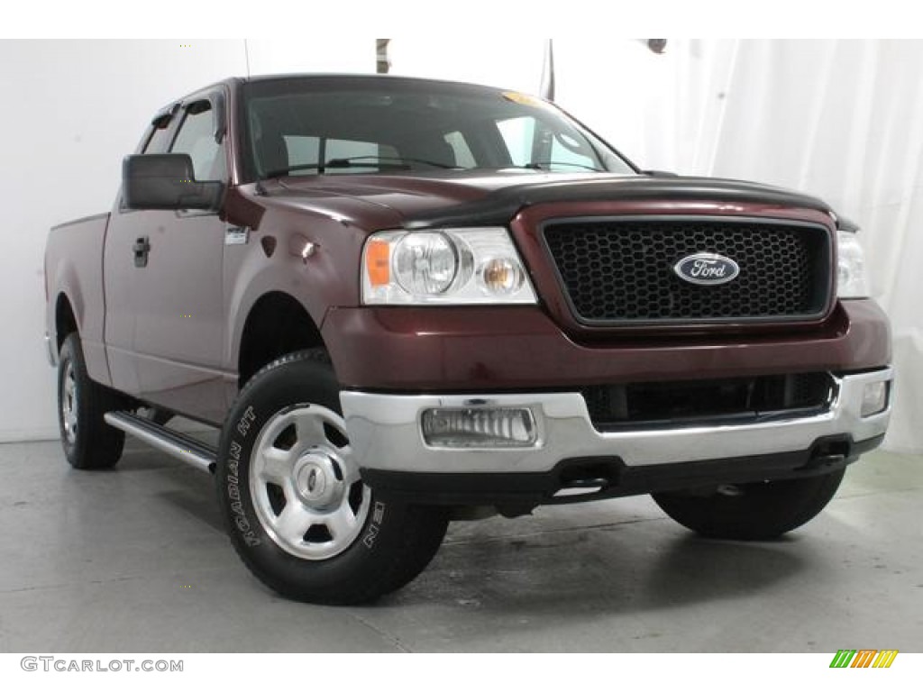 2005 F150 XL SuperCab 4x4 - Dark Toreador Red Metallic / Medium Flint Grey photo #4