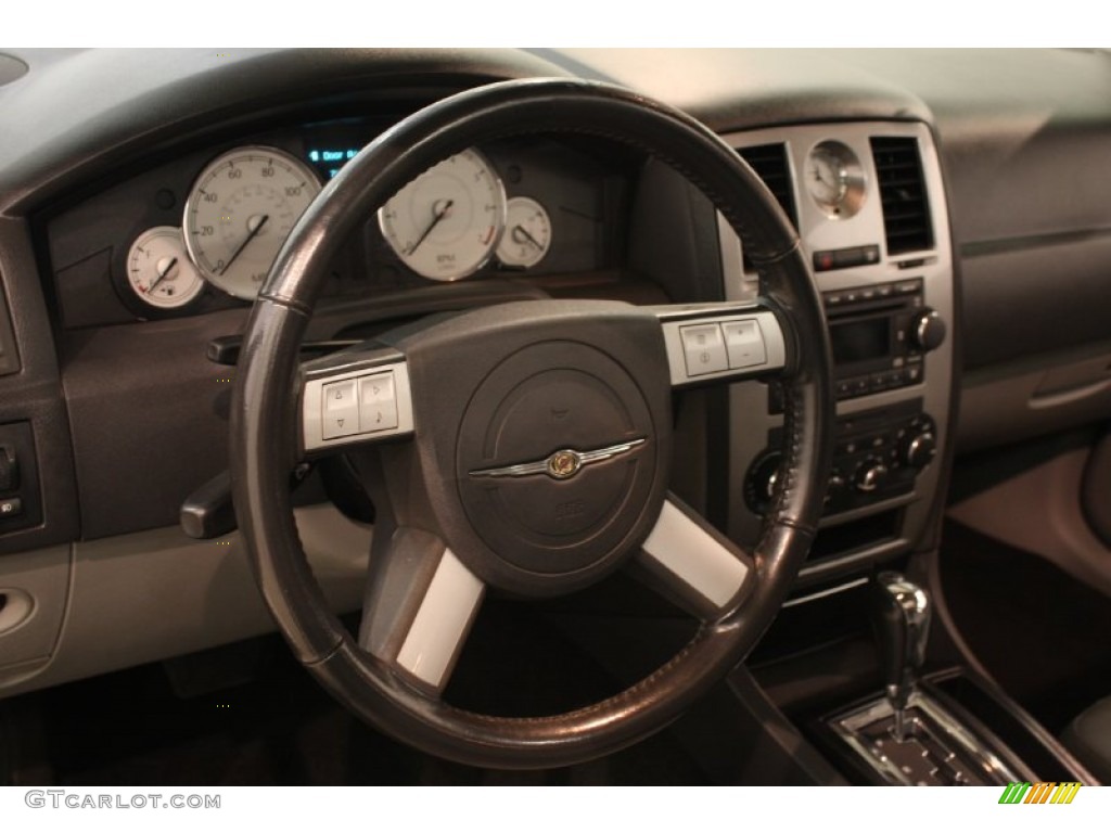 2006 Chrysler 300 Touring Dark Slate Gray/Light Graystone Steering Wheel Photo #82440463