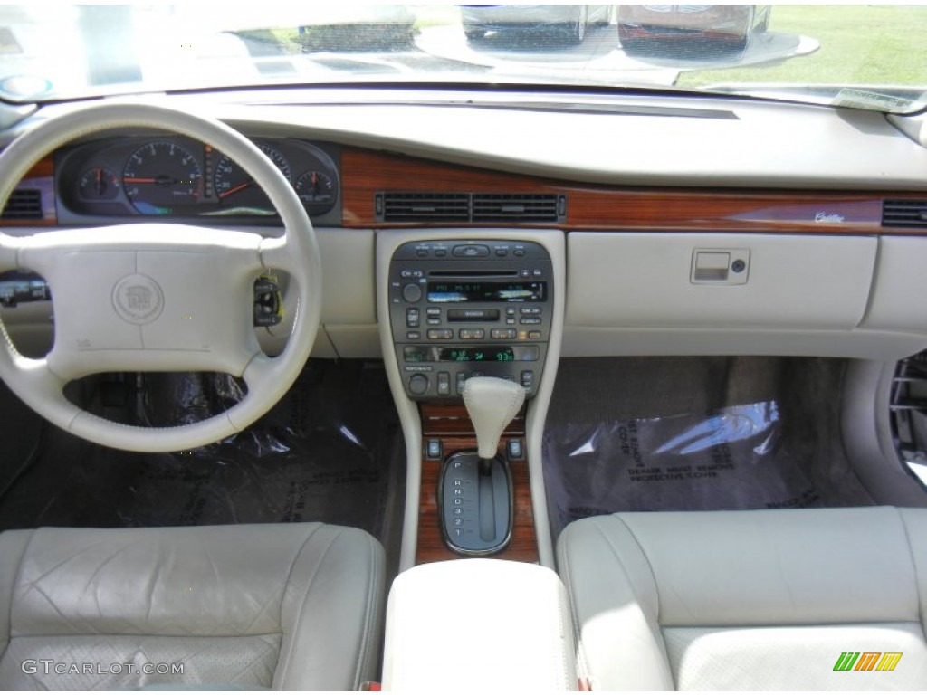 1998 Cadillac Eldorado Touring Neutral Shale Dashboard Photo #82441659
