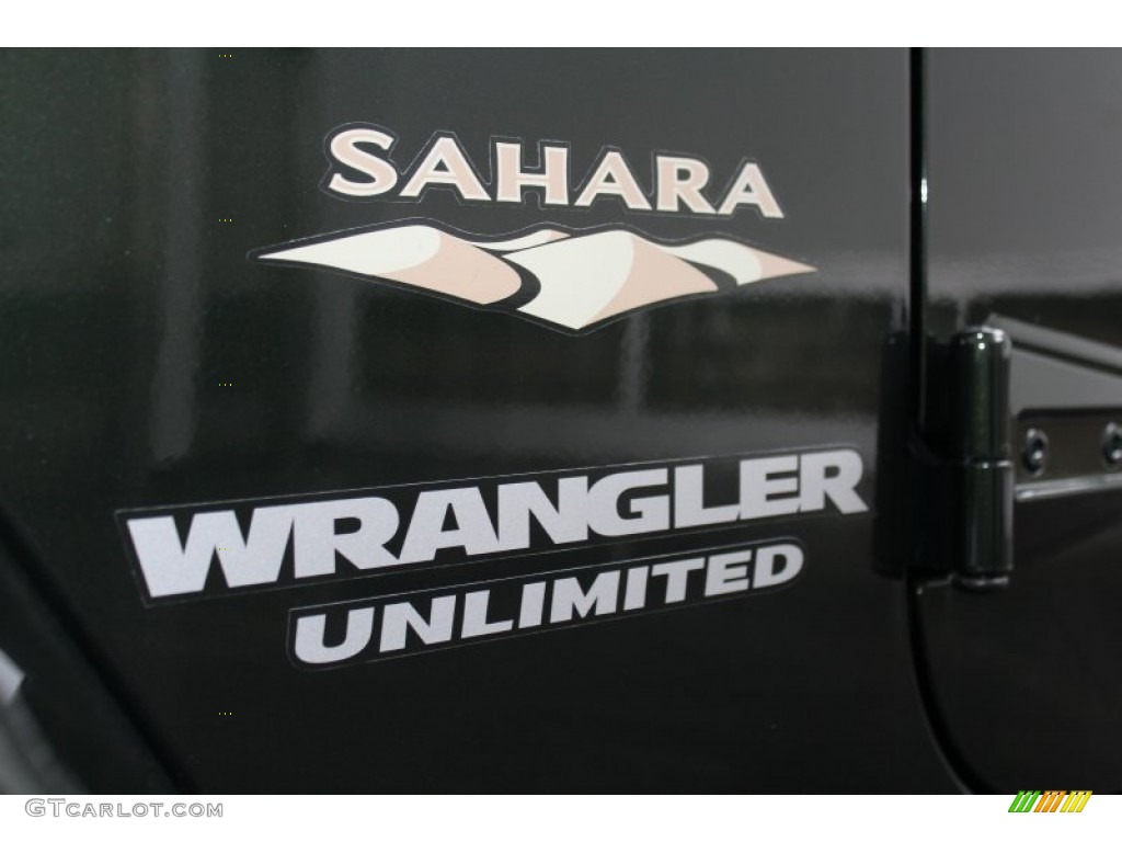 2011 Wrangler Unlimited Sahara 4x4 - Natural Green Pearl / Black/Dark Saddle photo #11