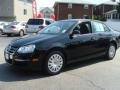 Black Uni - Jetta S Sedan Photo No. 3