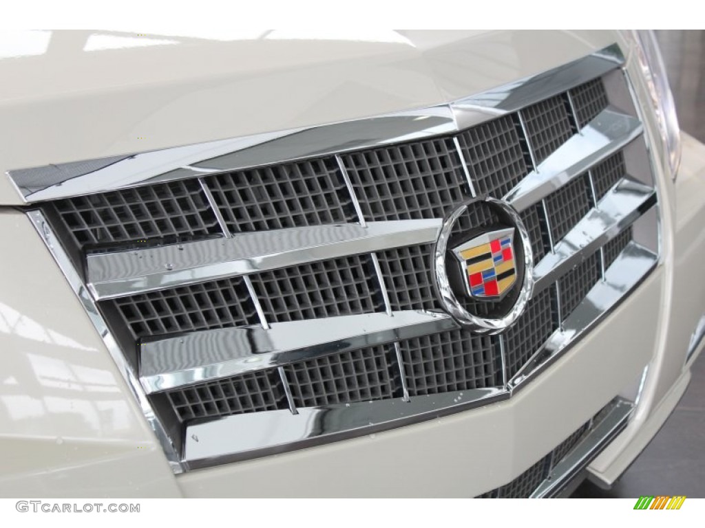 2011 Cadillac CTS 3.0 Sedan Marks and Logos Photos