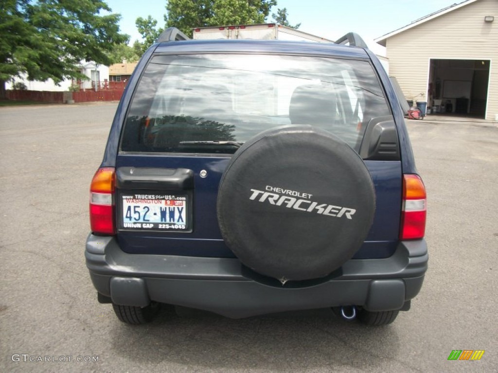 2000 Tracker 4WD Hard Top - Dark Blue Metallic / Medium Gray photo #3