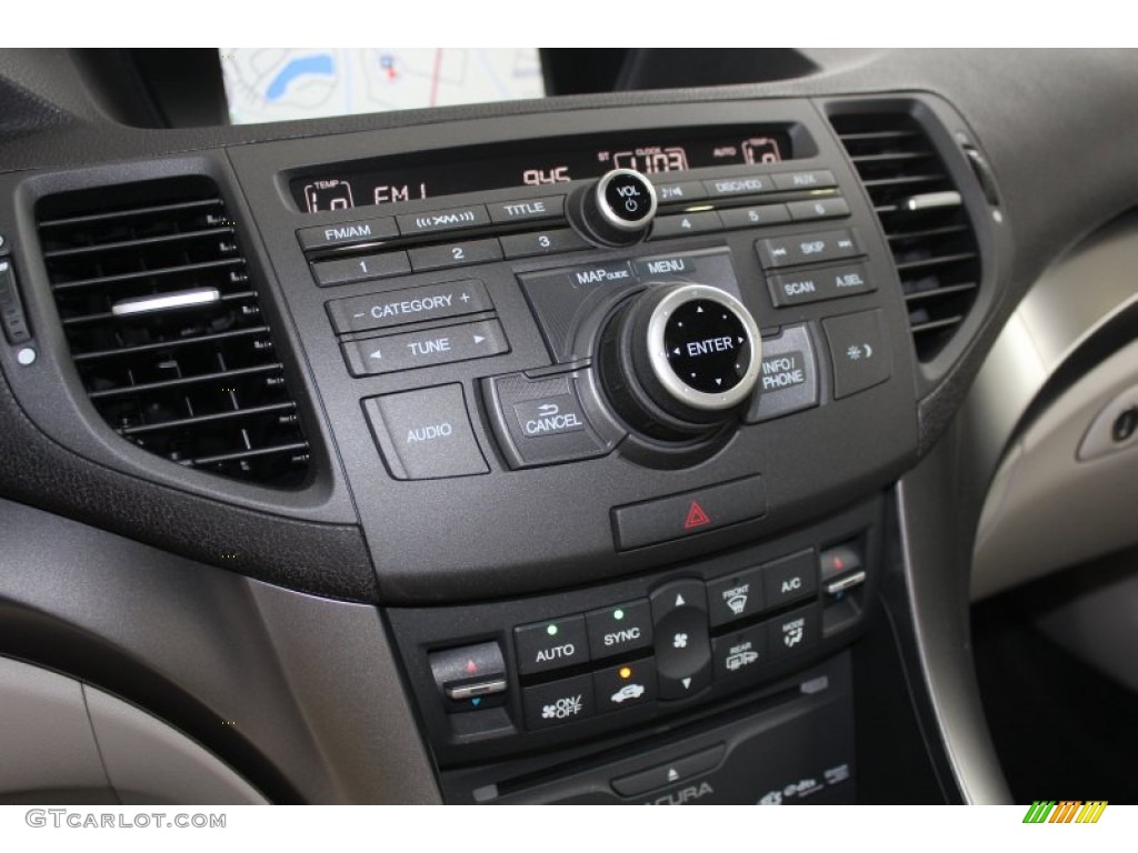 2013 Acura TSX Technology Controls Photo #82445700